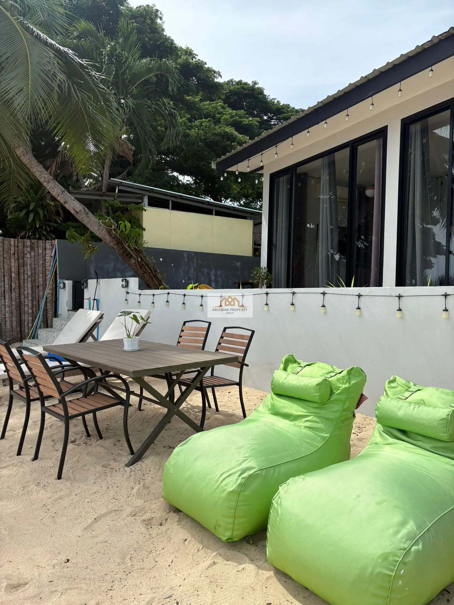 3 Bedorom Beachfront Villa with Direct Sand Access in Bangpor, Ko Samui