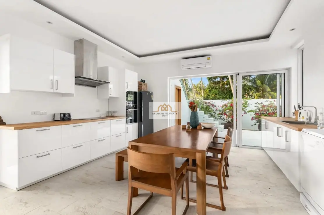Modern Beach Villa with Private Pool In Lipa Noi 
