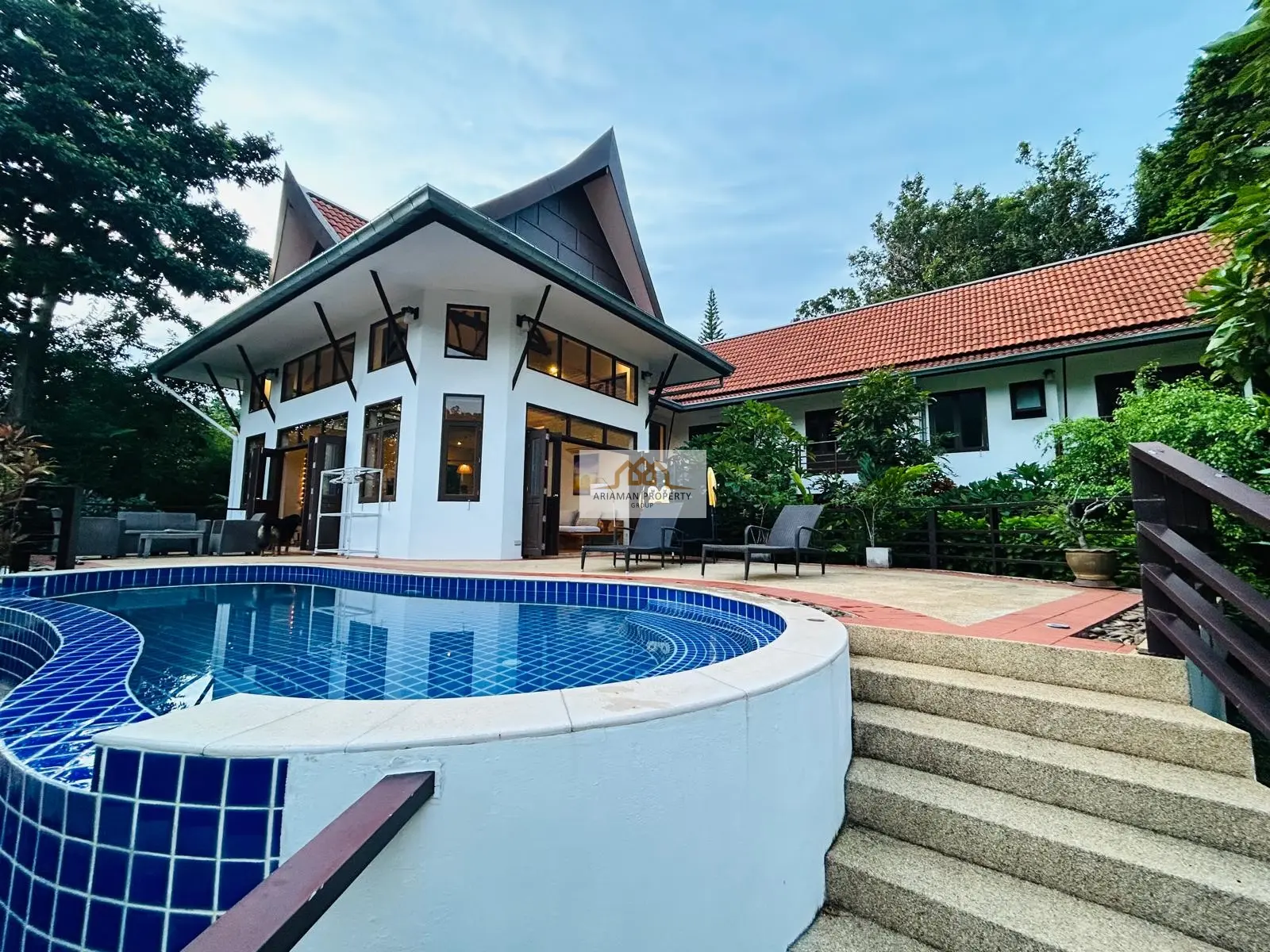 Spacious 4-Bedroom Villa with Curved Pool and Mountain Views in Bantai