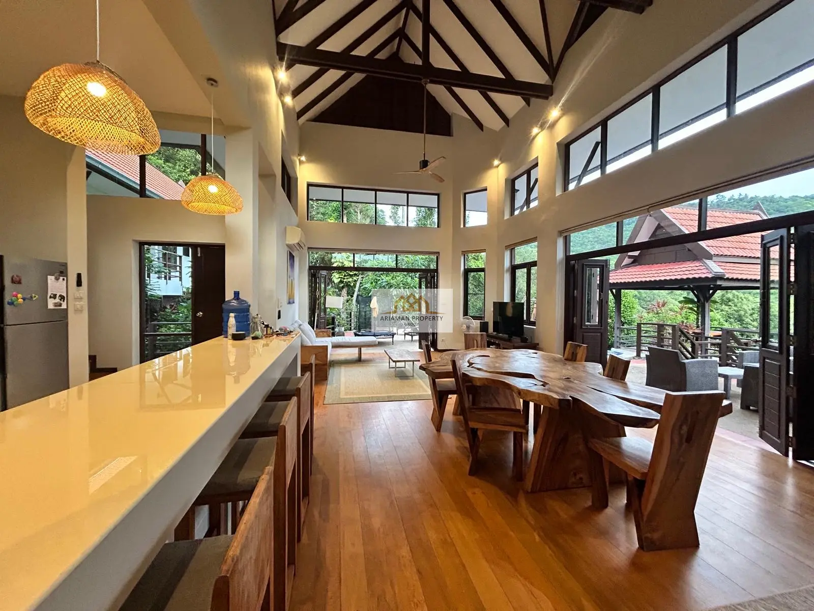 Spacious 4-Bedroom Villa with Curved Pool and Mountain Views in Bantai