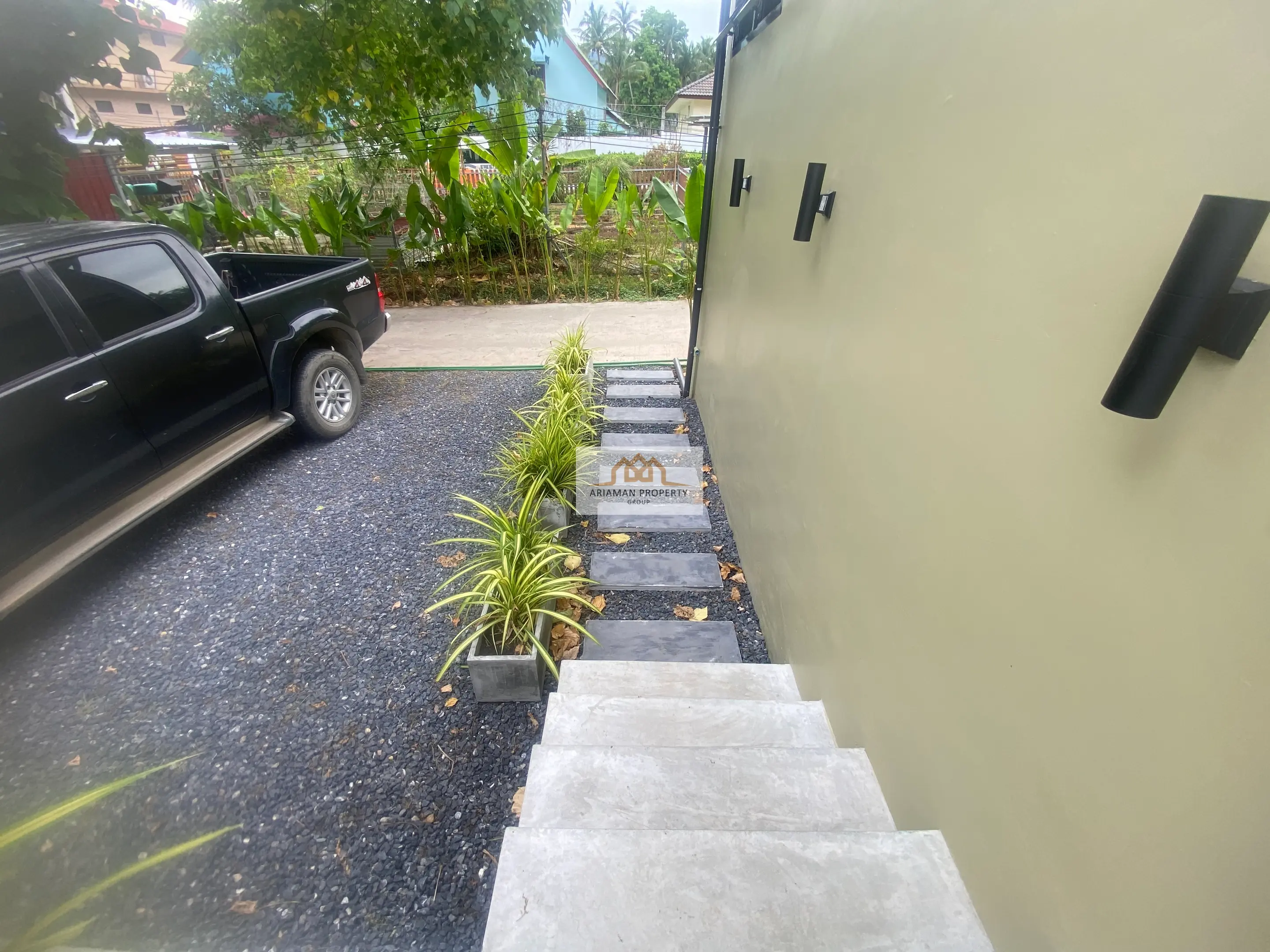 Chic 2-Bedroom Villa with Private Pool With Lush Gardens In Lamai