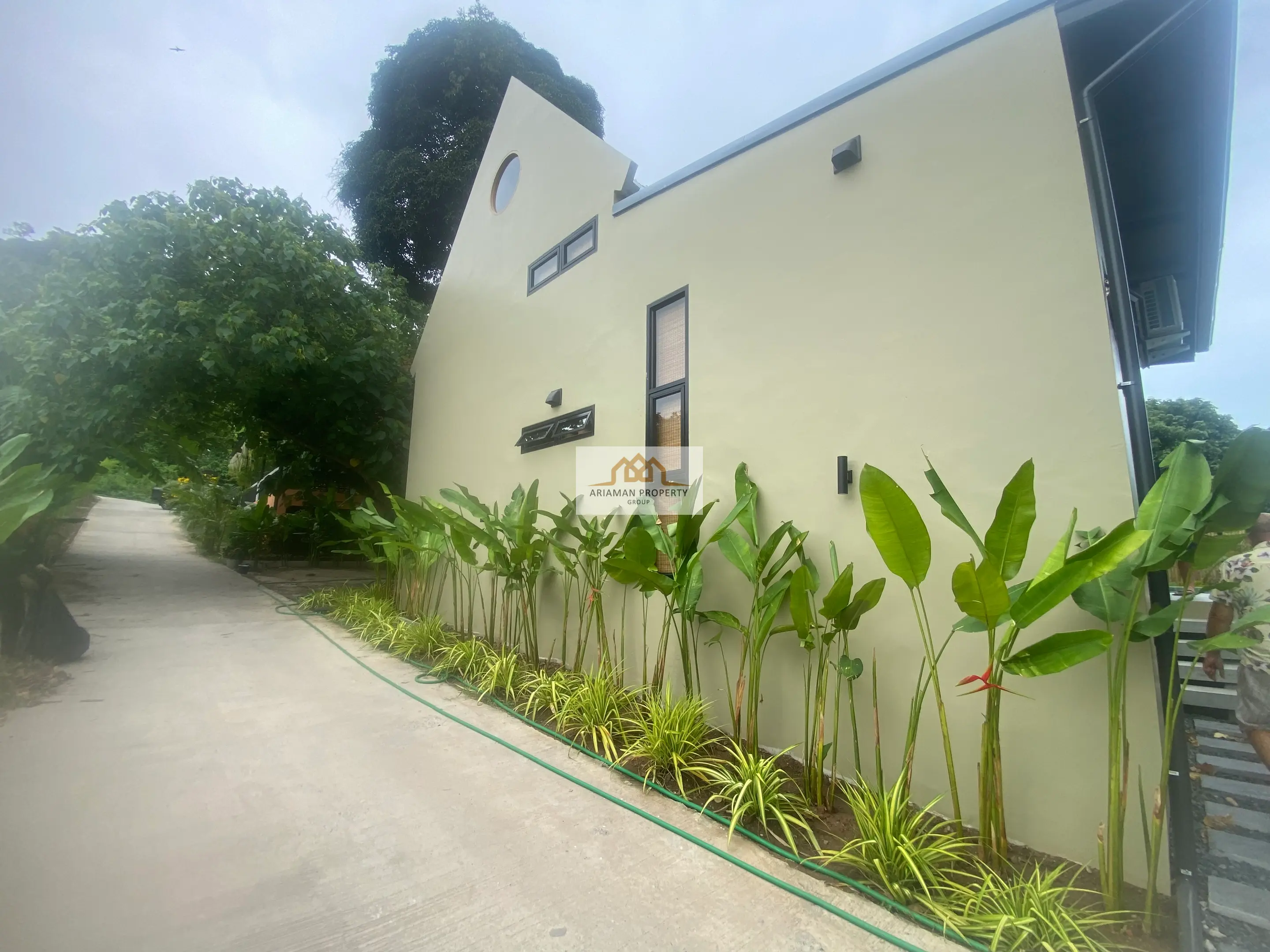 Chic 2-Bedroom Villa with Private Pool With Lush Gardens In Lamai