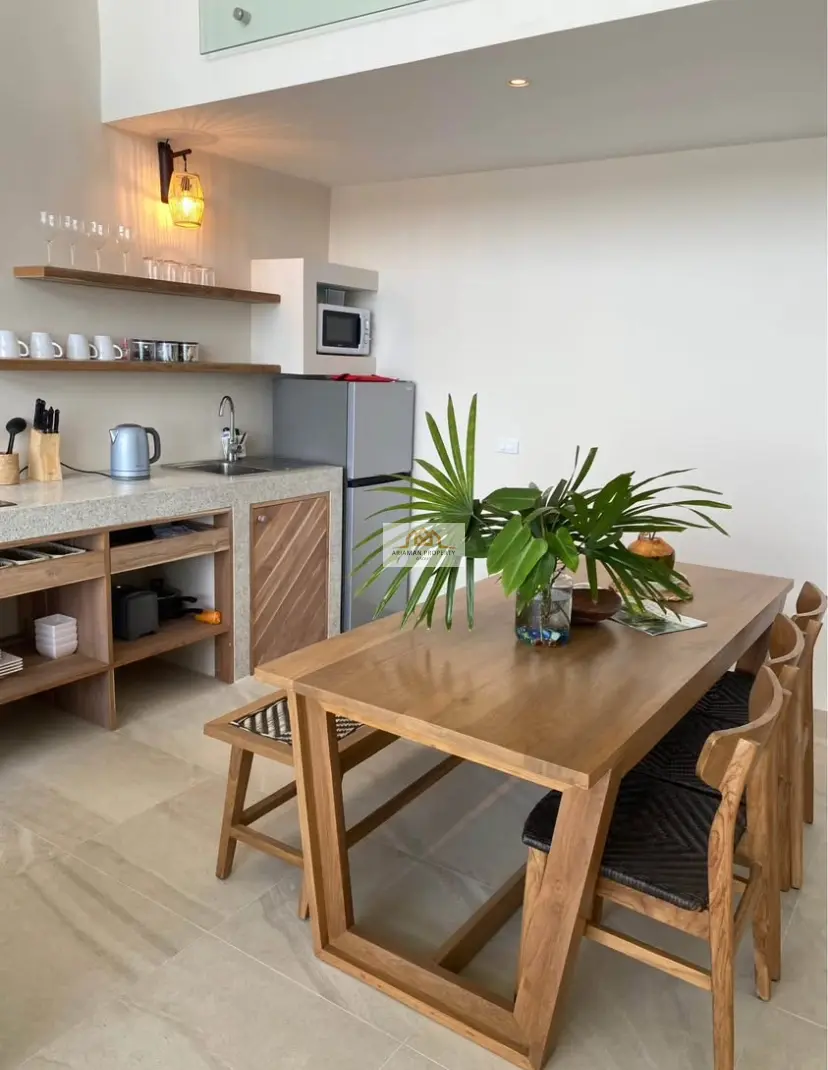 Beachside 2-Bedroom Villa with Private Pool and Beach Access in Bangpor