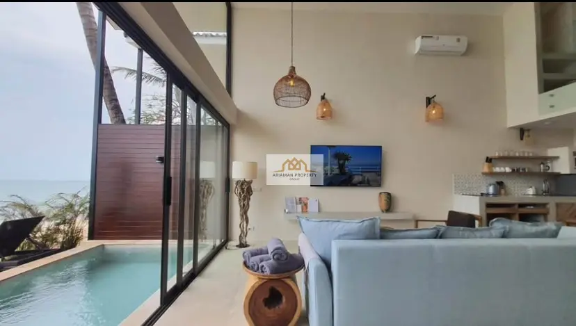 Beachside 2-Bedroom Villa with Private Pool and Beach Access in Bangpor
