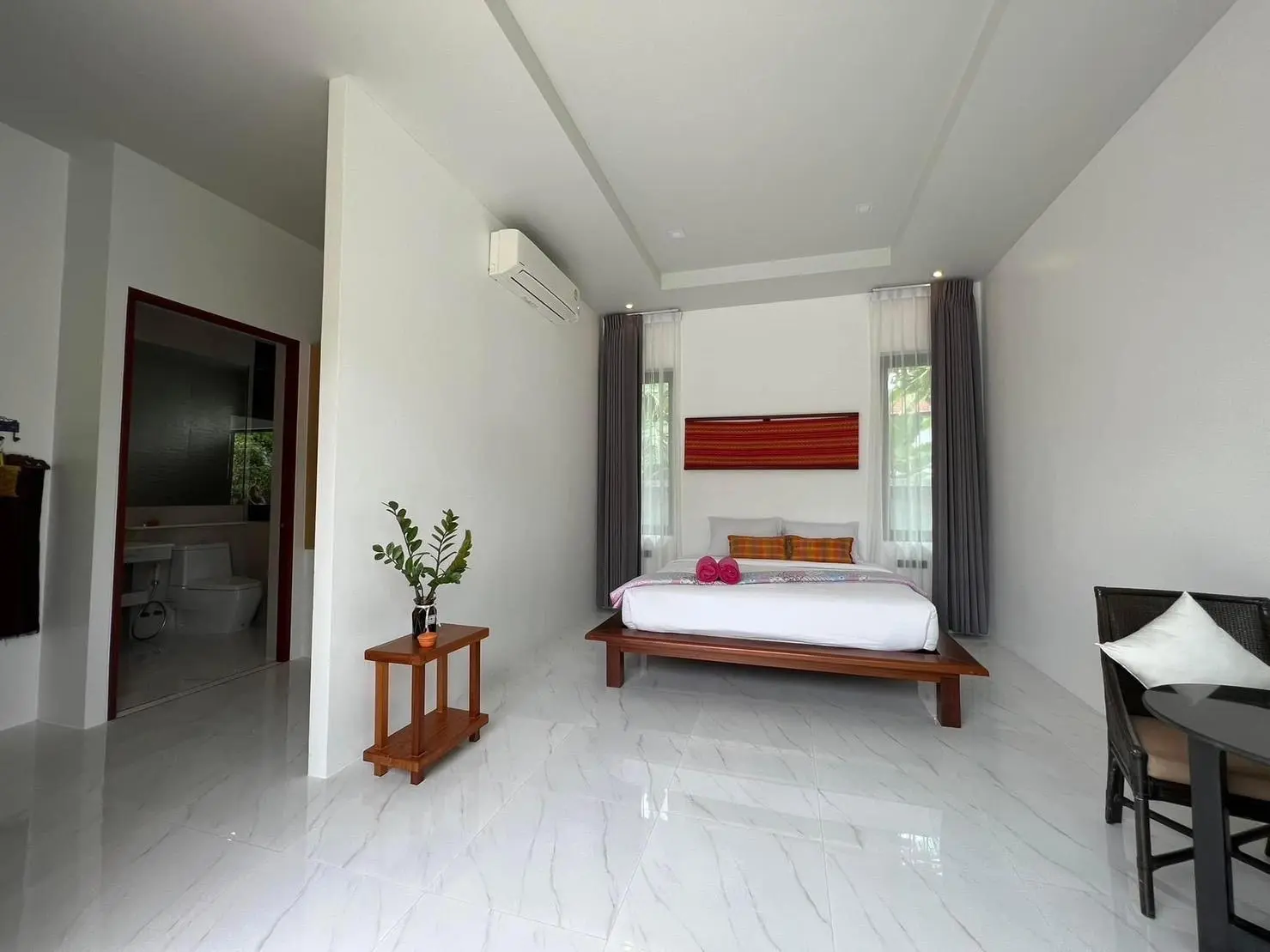 Stunning 3-Bedroom Pool Villa for Sale in Lamai