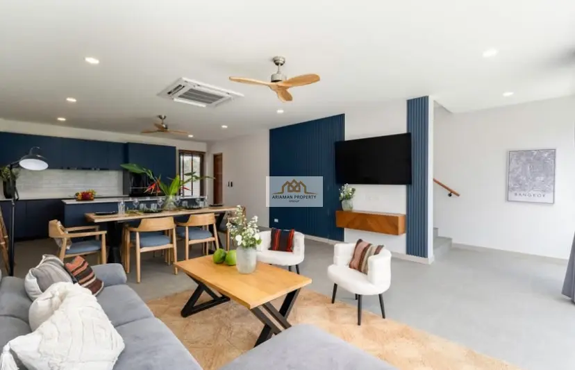 Modern 3-Bedroom Villa with Private Pool and Stylish Open Living in Plai Laem 