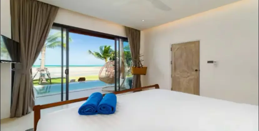 Stunning 5 Bedroom Beachfront Villa In Bang Por 