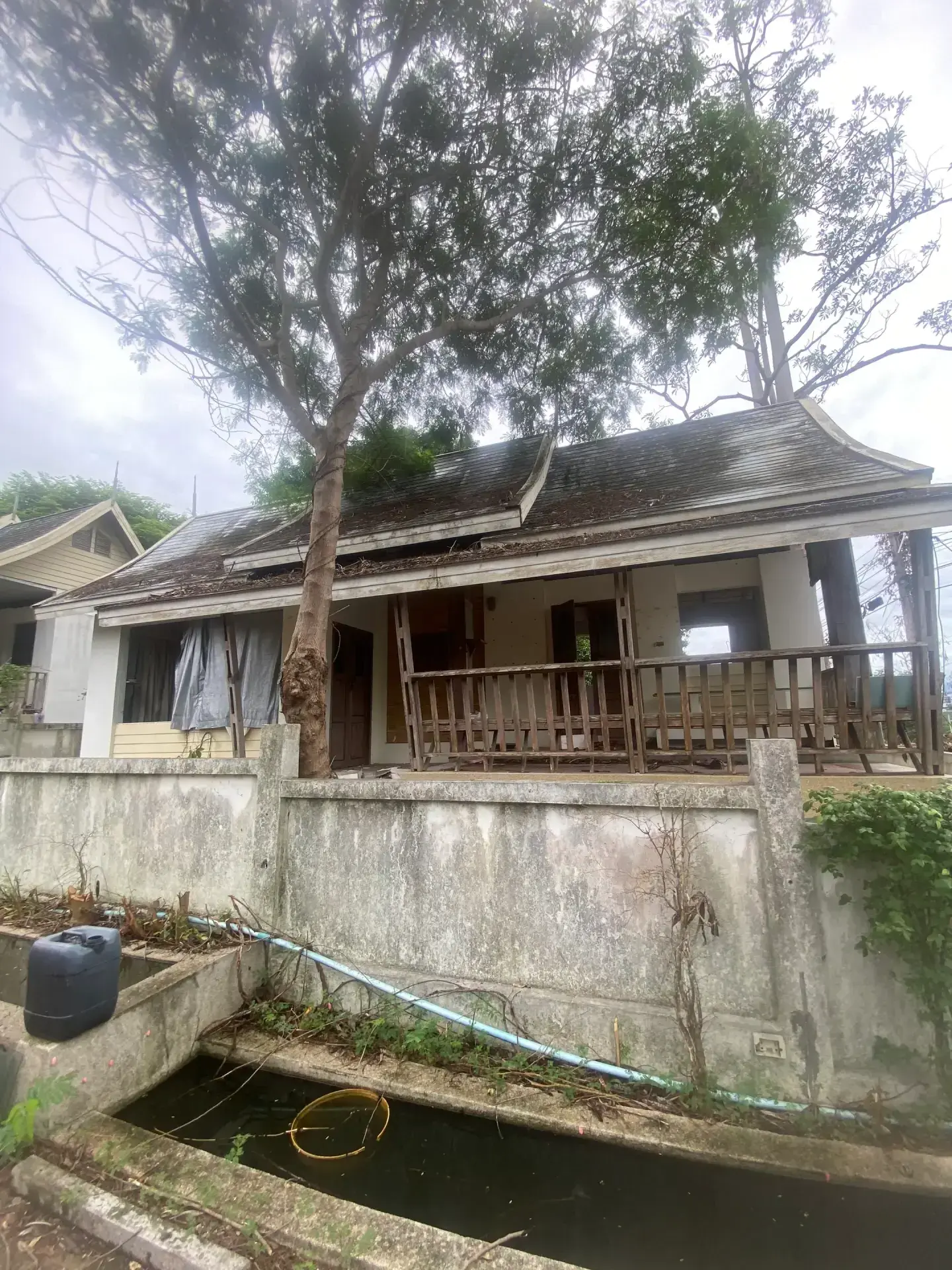 12 Thai Style Houses - Ready For Development In Plai Laem 