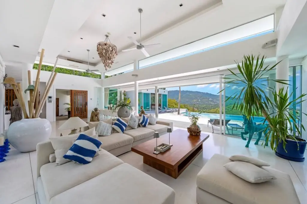 Exceptional Ultra Luxury Villa In Laem Set 