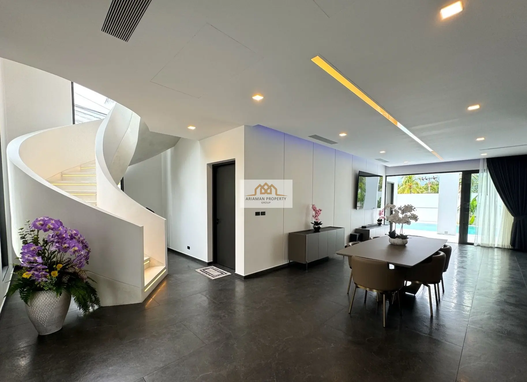 Ultra Modern 4-Bedroom Villa with Private Pool in Lamai, Ko Samui