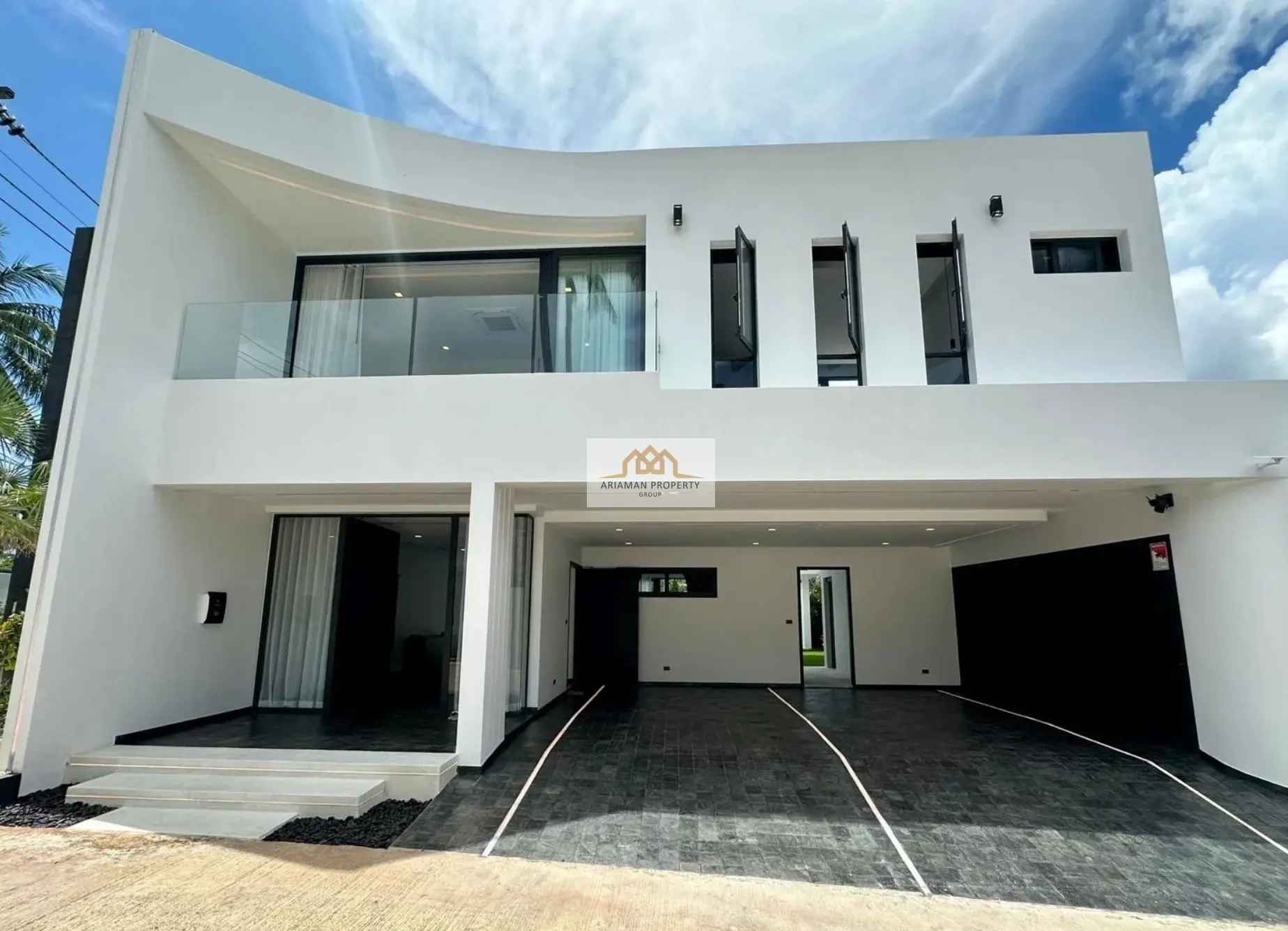 Ultra Modern 4-Bedroom Villa with Private Pool in Lamai, Ko Samui