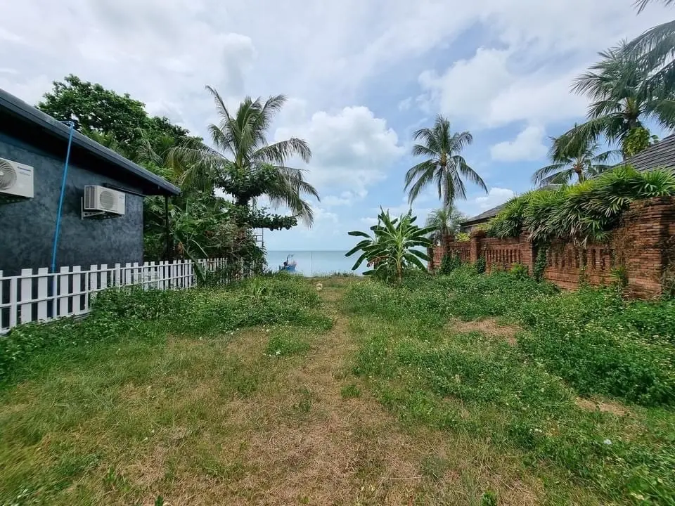 4 Rai of Beachfront Land for Sale in Plai Laem 