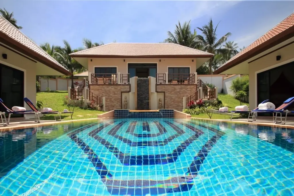 3 Bed 3 Bath Villa In Bangrak 