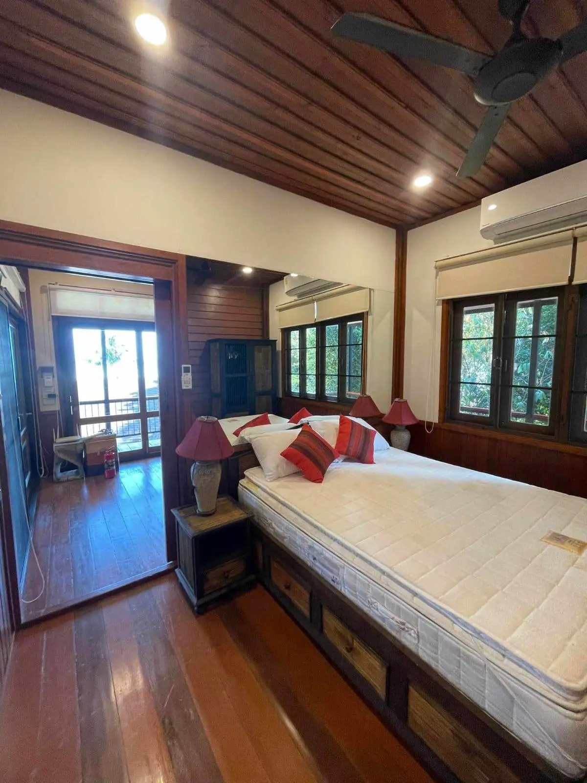 Beachfront 2 Bed 2 Bath Villa, Bang Makham