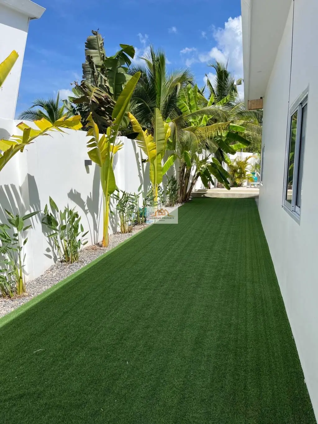 Modern Single-Story Villa with Private Pool and Tropical Outdoor Living In Bophut, Near Fishermans 