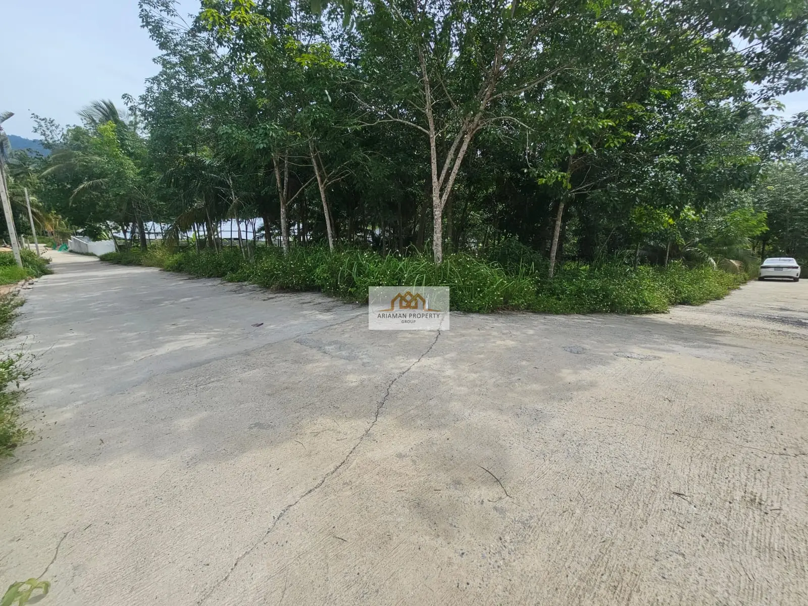 Quiet 800 sqm Freehold Land on a Private Road in Maenam Soi 1, Ko Samui