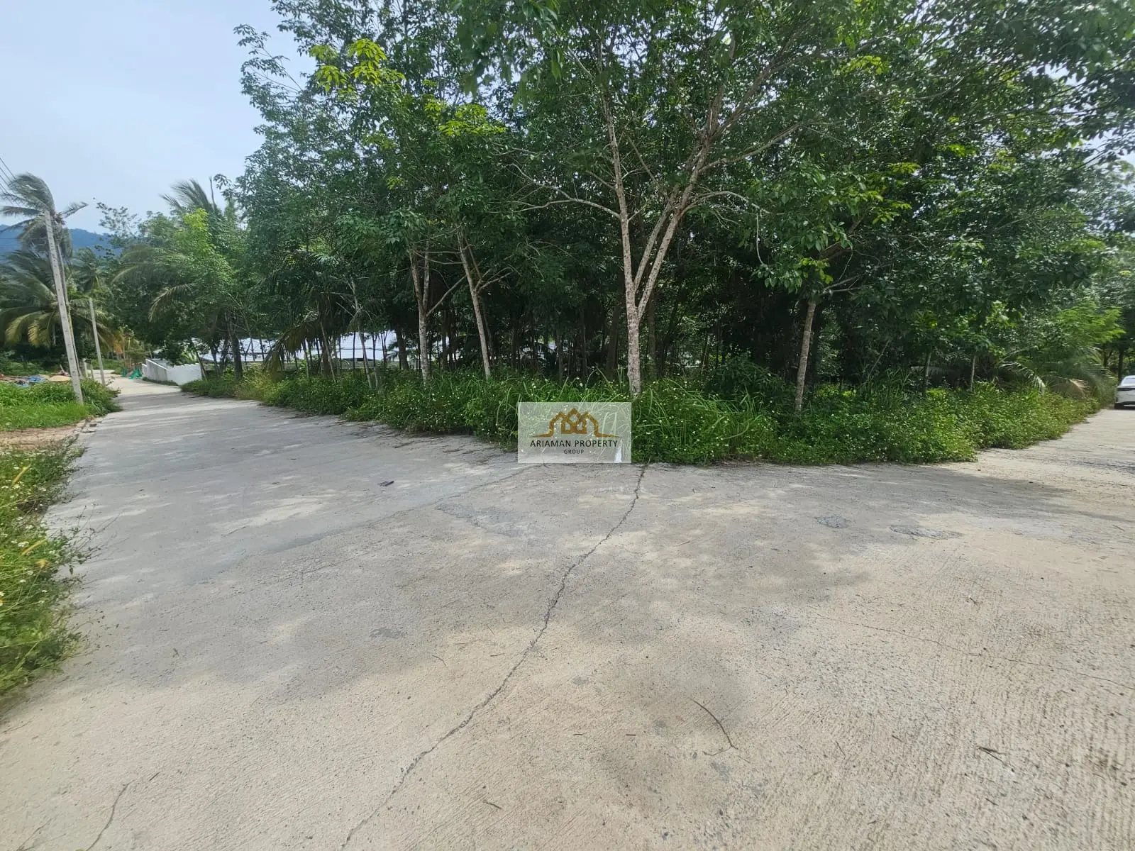Quiet 800 sqm Freehold Land on a Private Road in Maenam Soi 1, Ko Samui