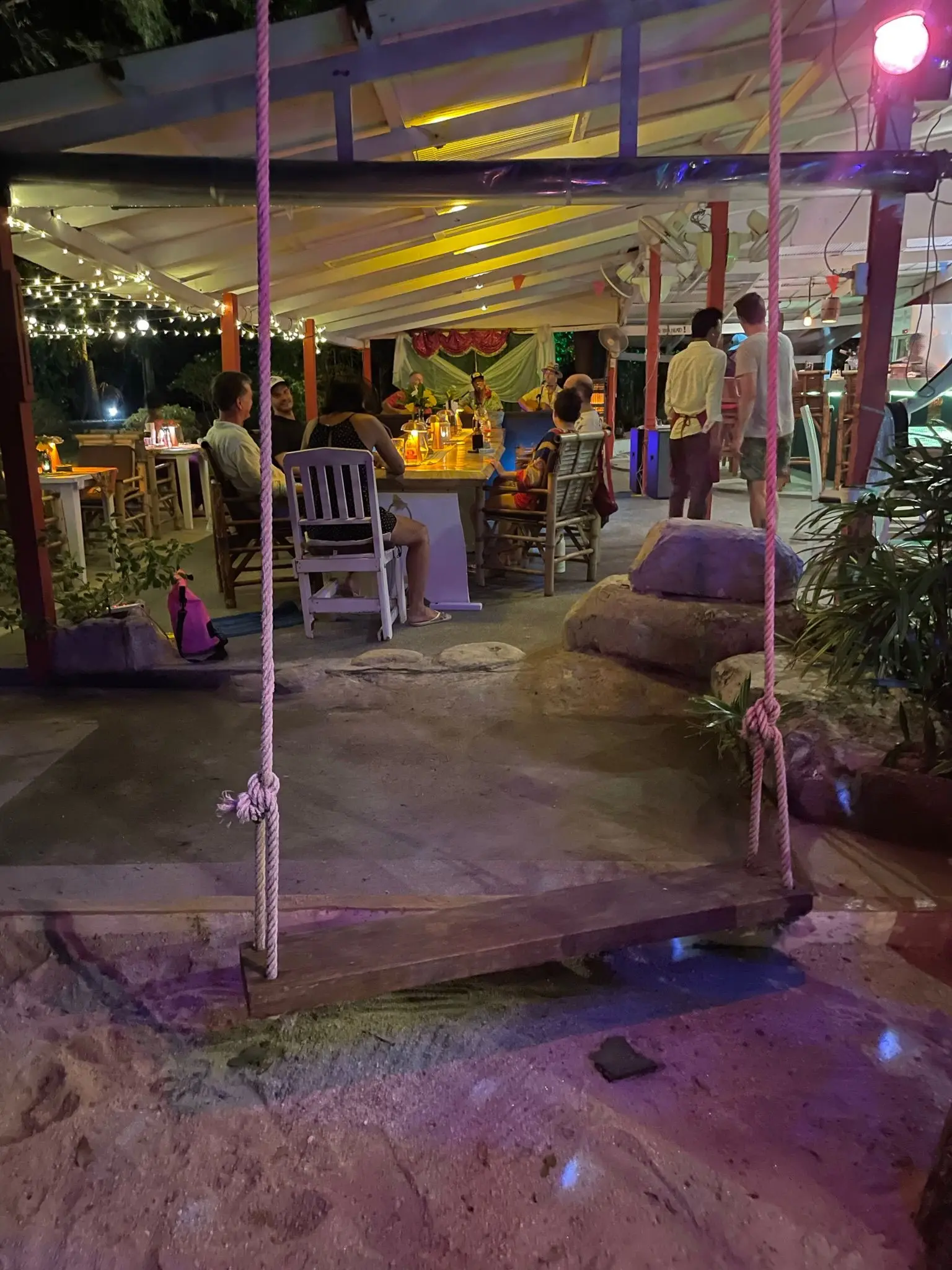 Guesthouse / Restaurant on Plai Laem Beach To Rent 