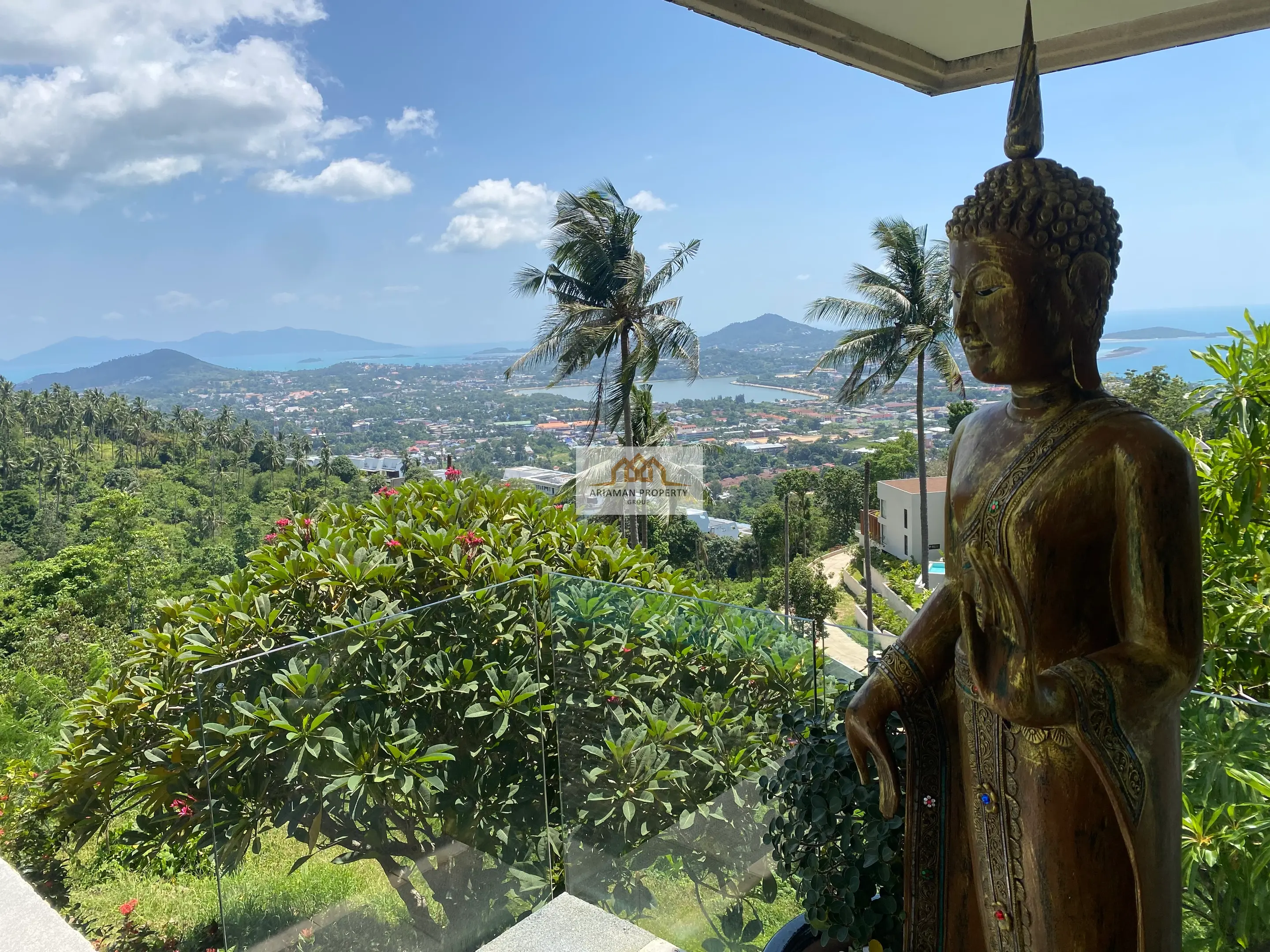 Ocean View 4-Bedroom Villa with Infinity Pool and Panoramic Views in Chaweng Noi