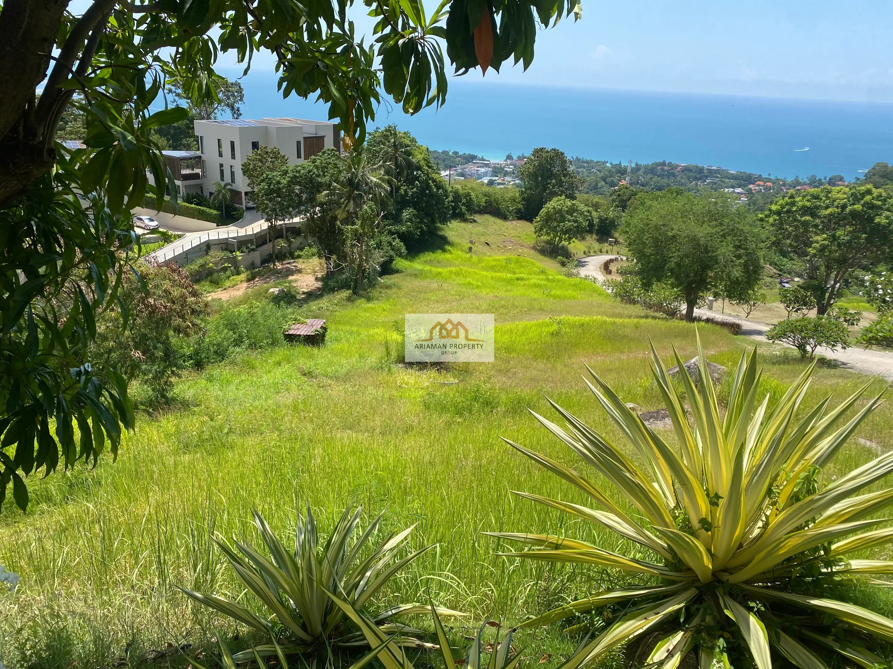 Ocean View 4-Bedroom Villa with Infinity Pool and Panoramic Views in Chaweng Noi