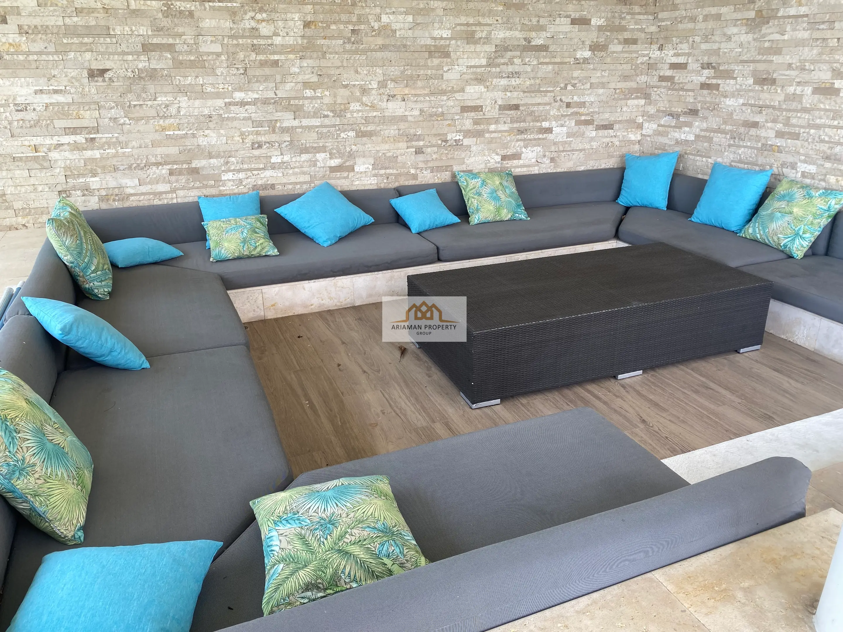 Ocean View 4-Bedroom Villa with Infinity Pool and Panoramic Views in Chaweng Noi