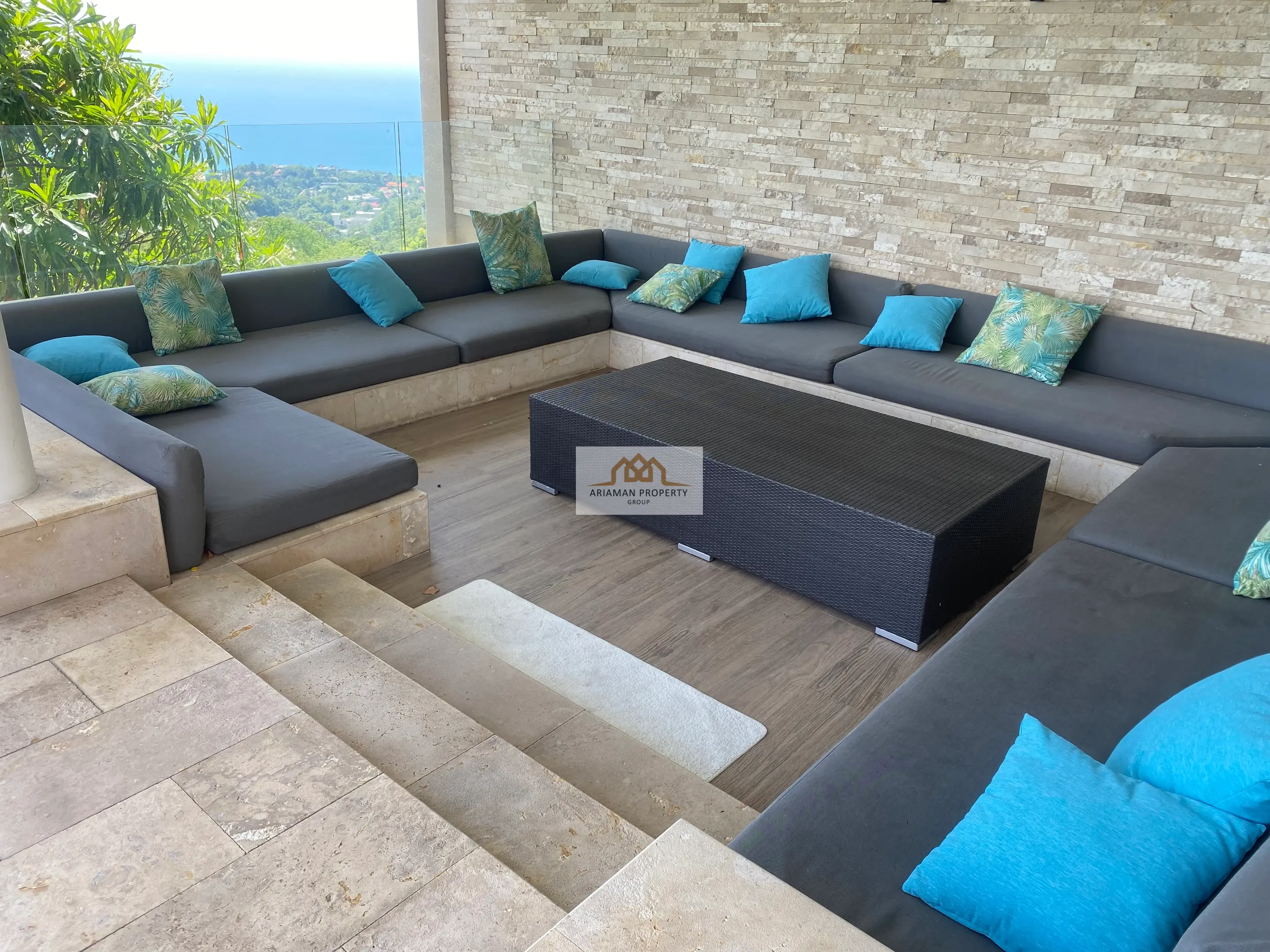Ocean View 4-Bedroom Villa with Infinity Pool and Panoramic Views in Chaweng Noi