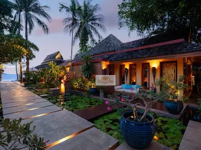 Spacious 9-Bedroom Villa in Bangrak with Modern Tropical Charm and Beach Access