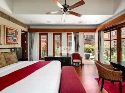 Spacious 9-Bedroom Villa in Bangrak with Modern Tropical Charm and Beach Access