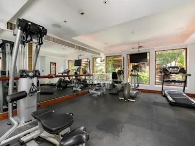 Spacious 9-Bedroom Villa in Bangrak with Modern Tropical Charm and Beach Access