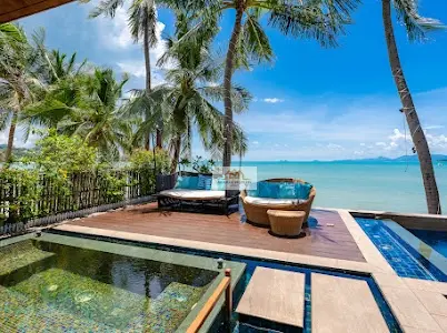 Spacious 9-Bedroom Villa in Bangrak with Modern Tropical Charm and Beach Access