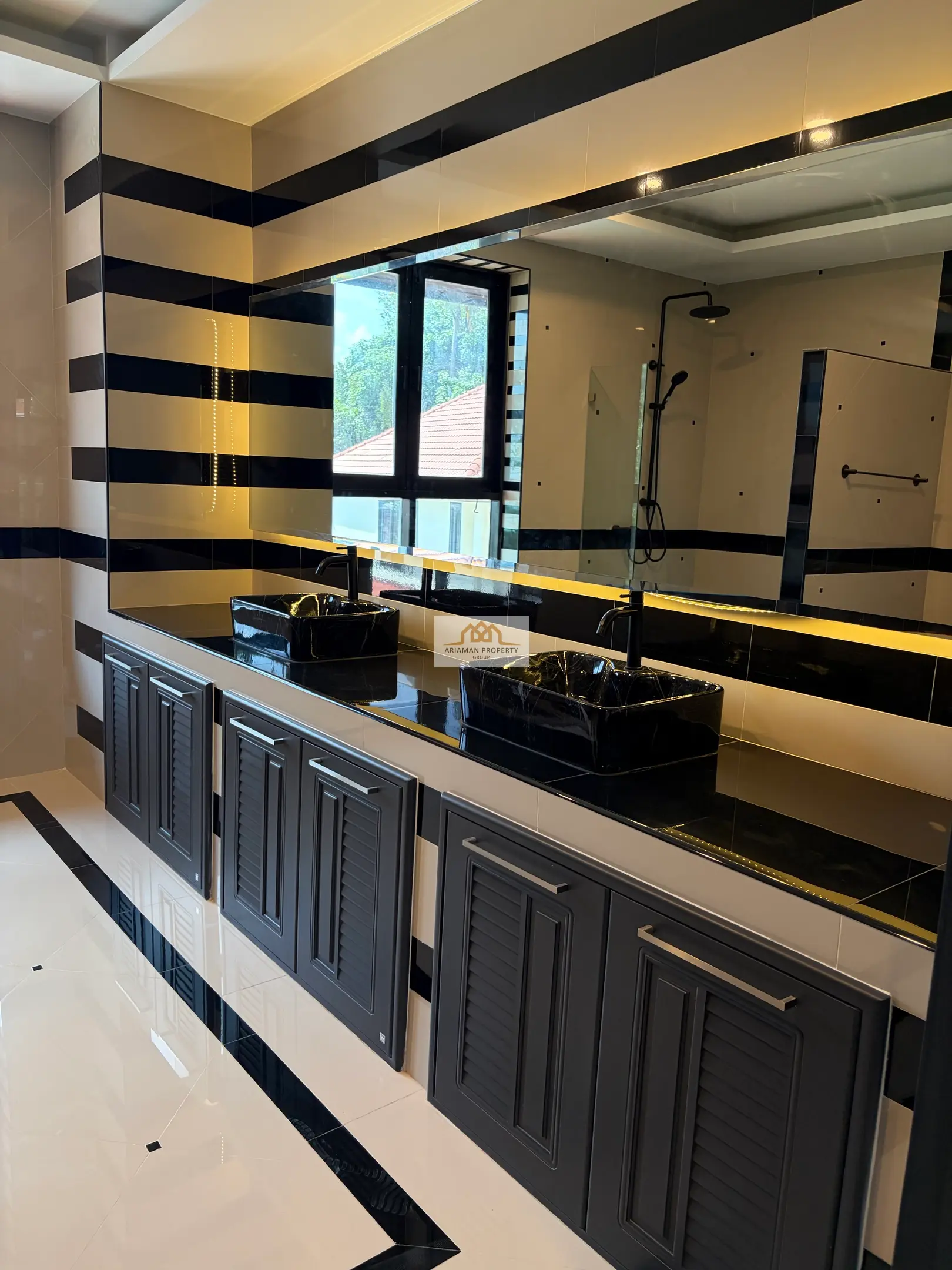 Spacious 4-Bedroom House with Pool and Outdoor Terrace in Thongson Bay, Ko Samui