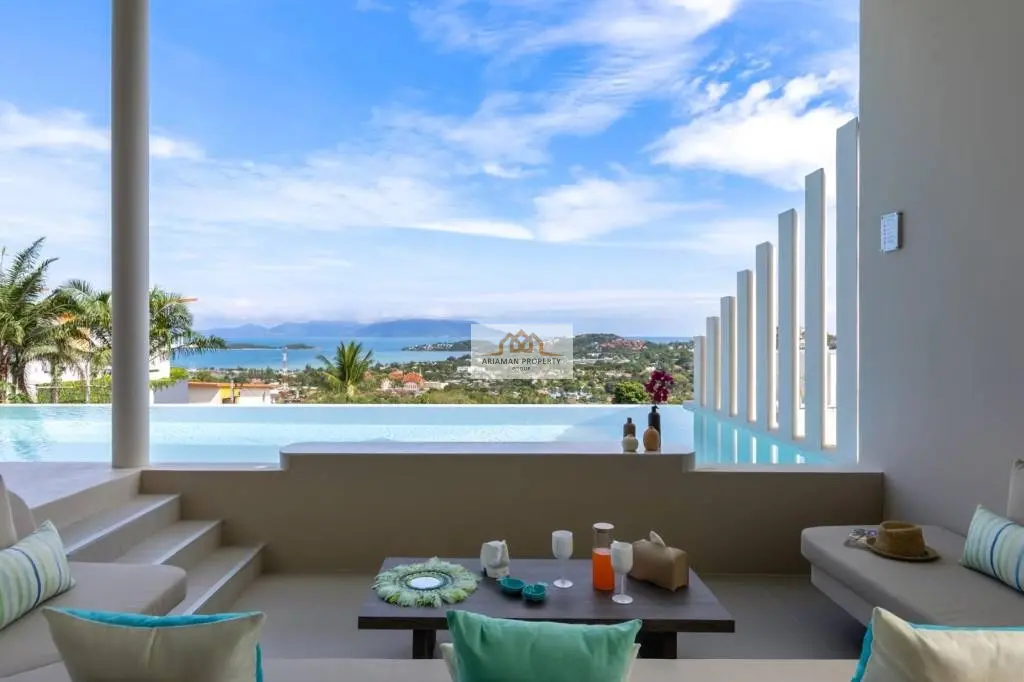 Incredible 5-Bedroom Villa with Infinity Pool and Ocean Views