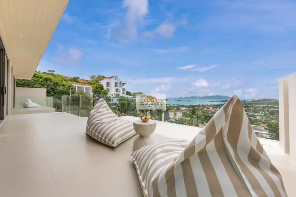 Incredible 5-Bedroom Villa with Infinity Pool and Ocean Views