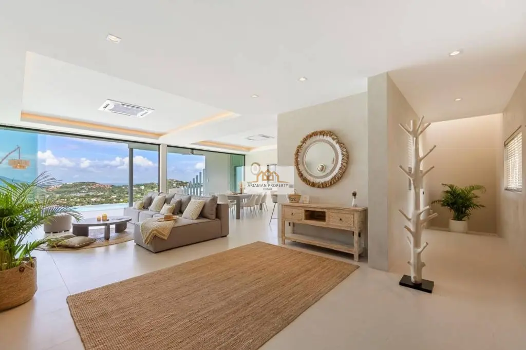 Incredible 5-Bedroom Villa with Infinity Pool and Ocean Views