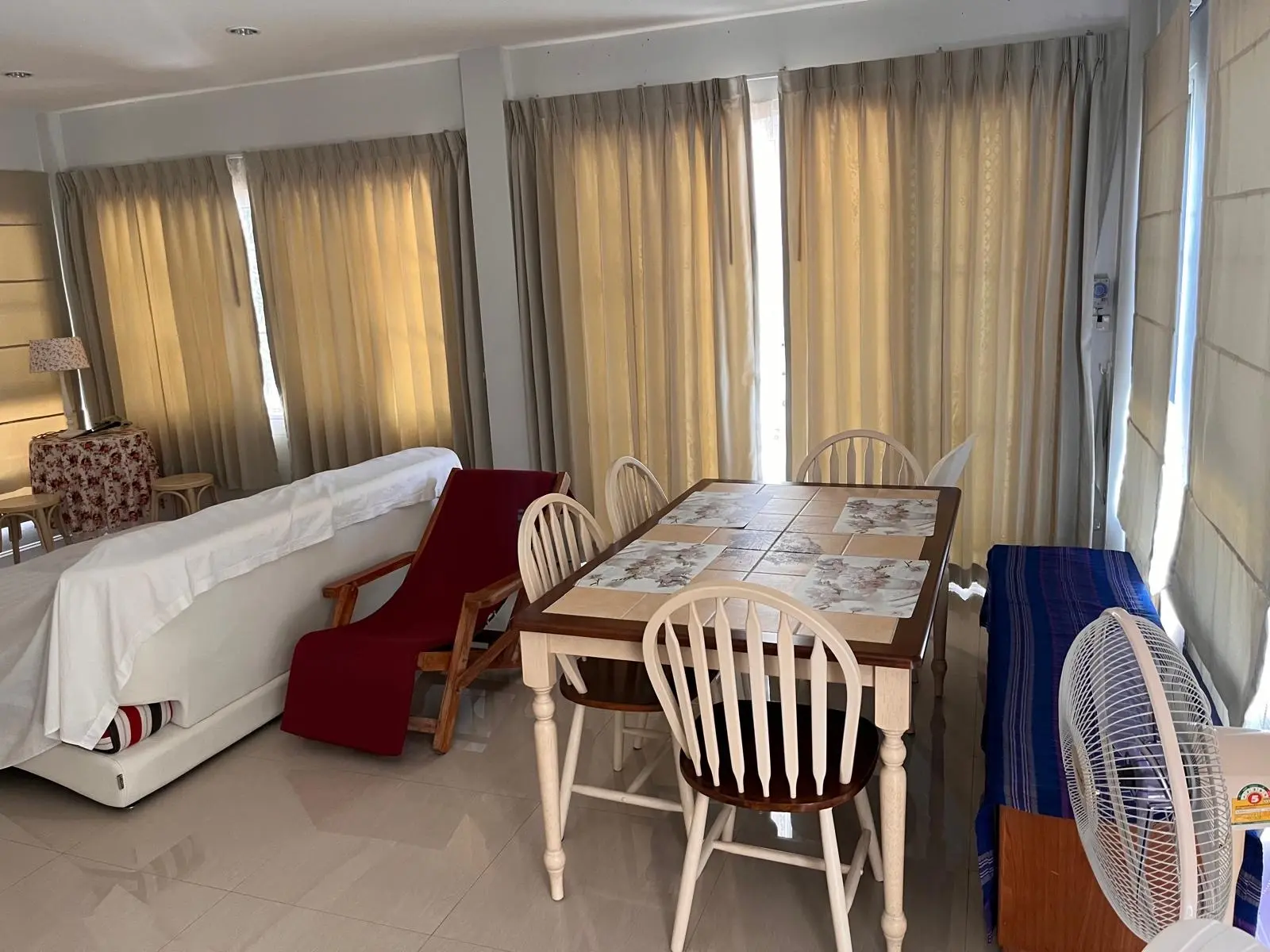 2 Bed 3 Bath Beach house In Hua Thanon 