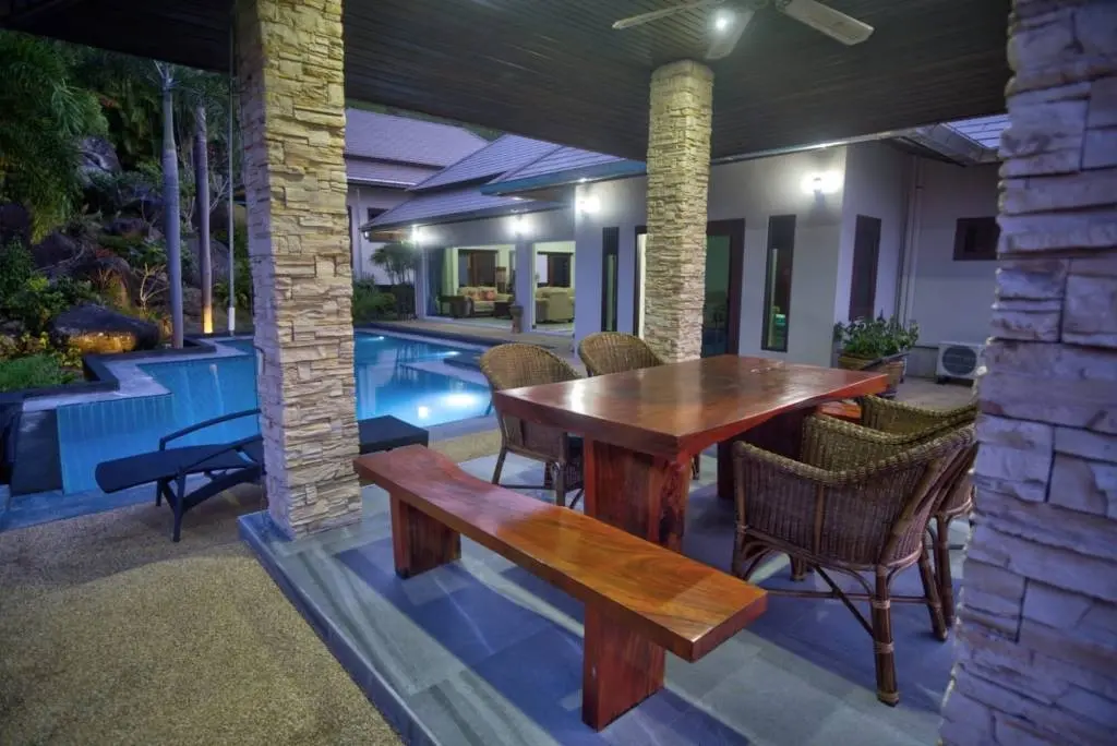 Luxurious 4 Bed Pool Villa With Seaview In Na Mueang 