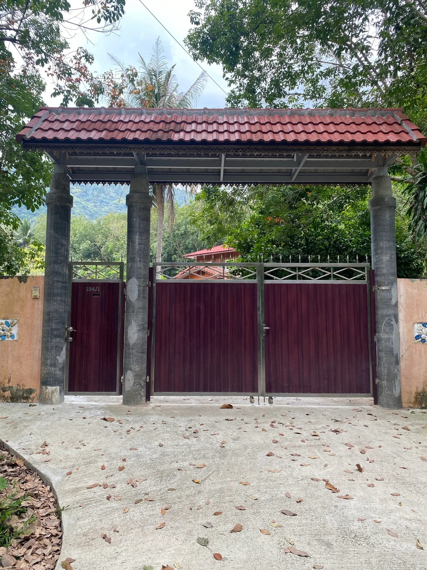 Large Land With 3 Bedroom 3 Bathroom Villa In Na Mueang