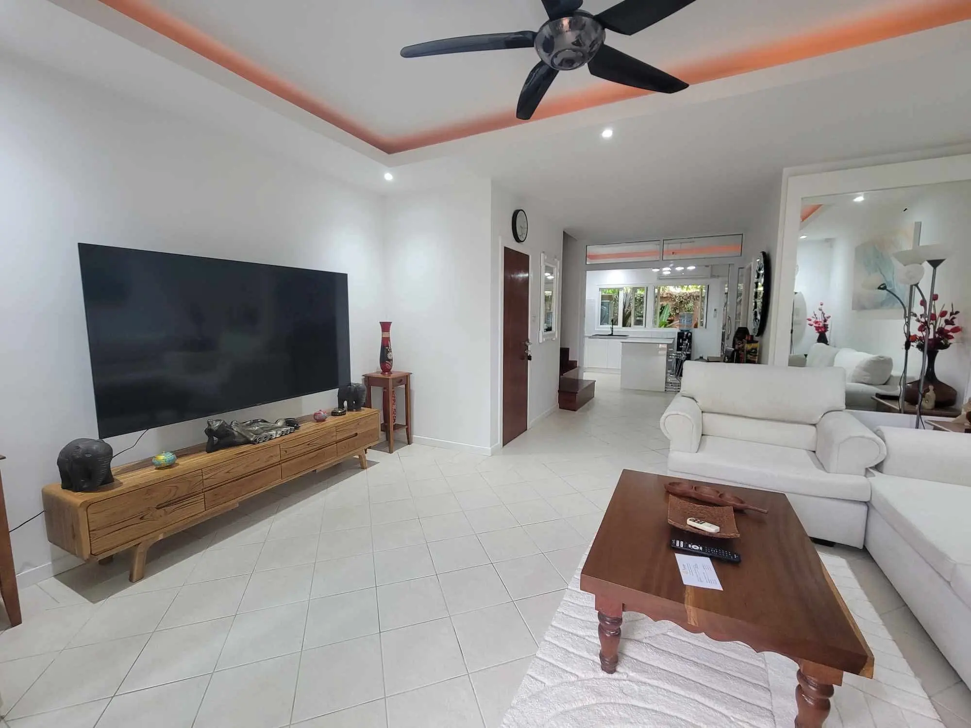 Townhouse 2 Bed 2 Bath With Shared Pool In Bangrak