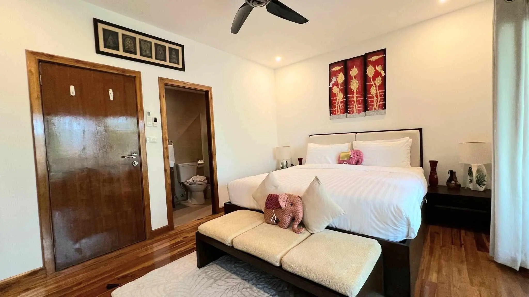 Townhouse 2 Bed 2 Bath With Shared Pool In Bangrak