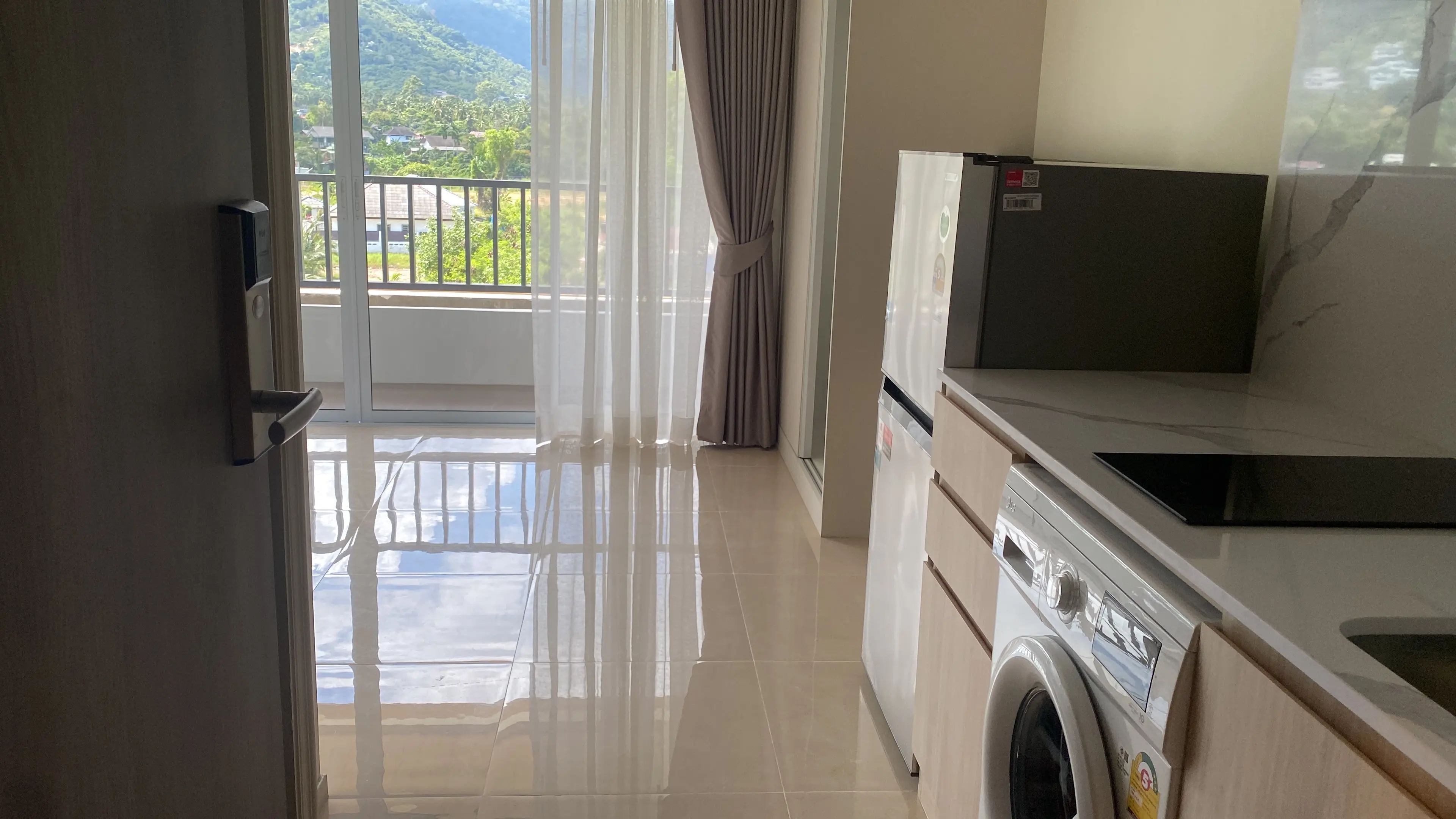 Brand New Studio Condo In Lamai