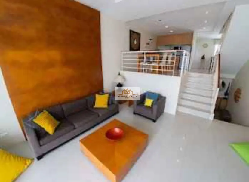 Chic 2-Bedroom Townhouse in Plai Laem with Open Layout and Balcony