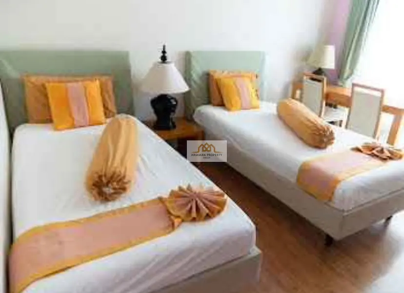 Chic 2-Bedroom Townhouse in Plai Laem with Open Layout and Balcony