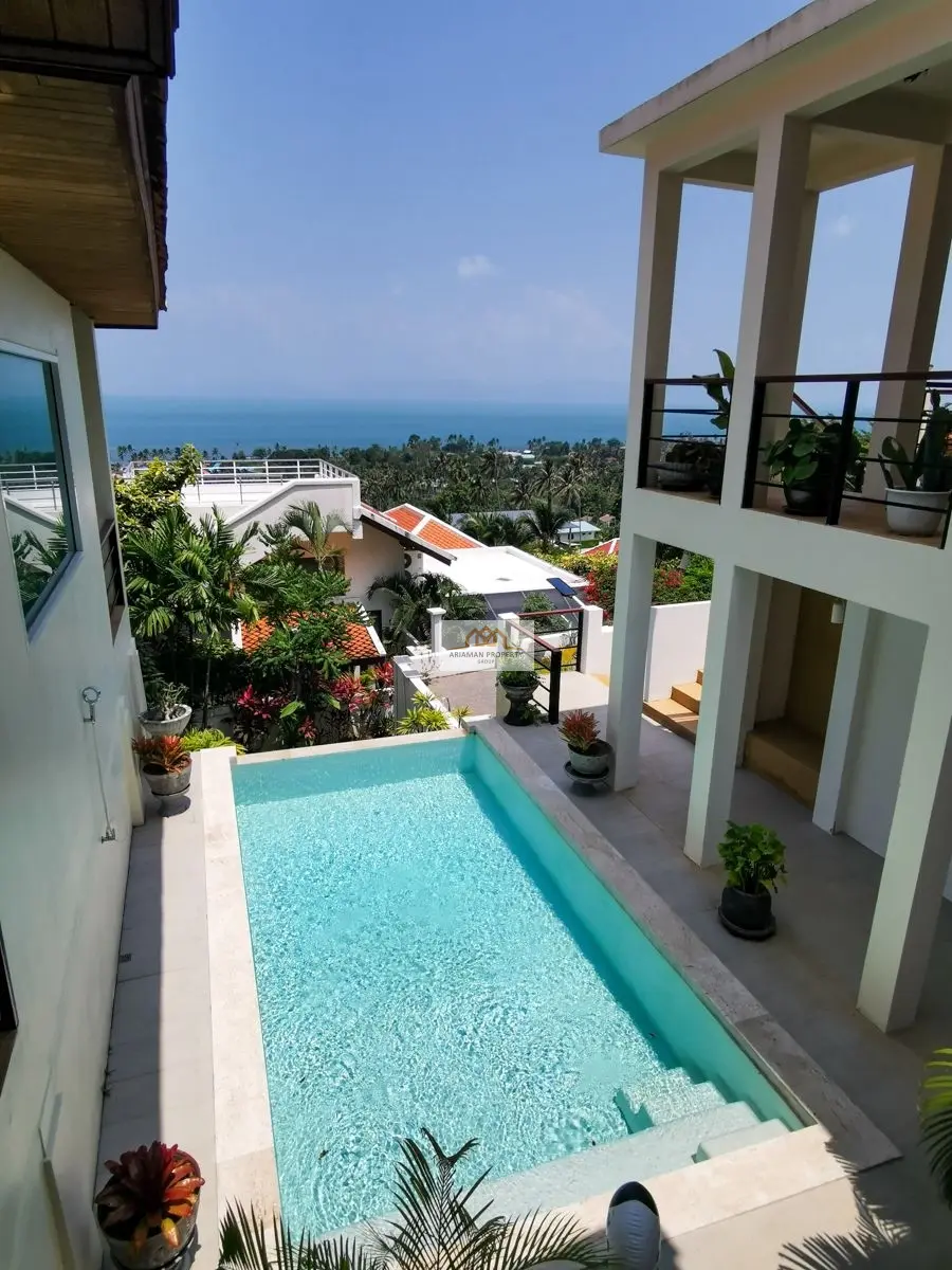 Spacious 3-Bedroom Freehold Villa with Infinity Pool and Ocean View in Bangpor 