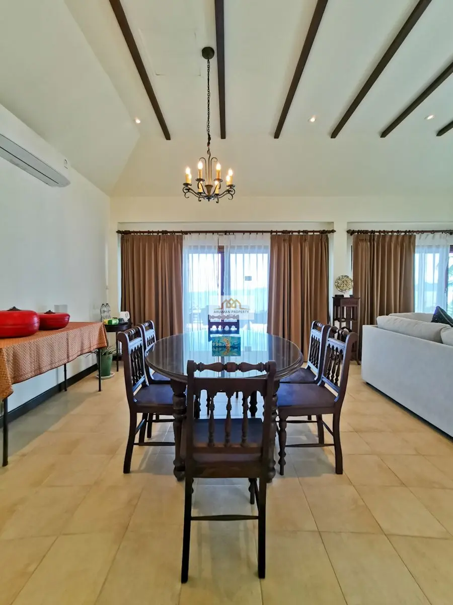 Spacious 3-Bedroom Freehold Villa with Infinity Pool and Ocean View in Bangpor 