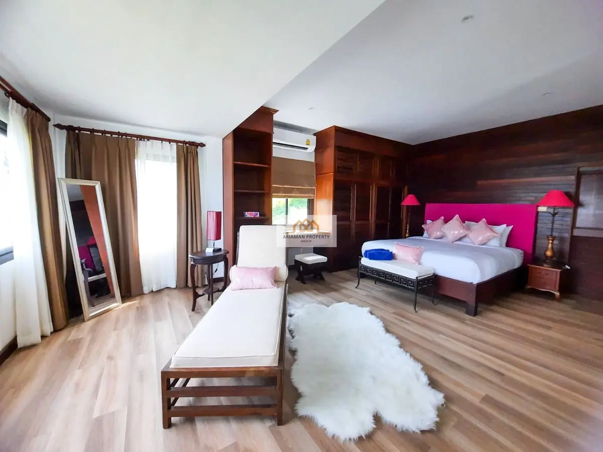 Spacious 3-Bedroom Freehold Villa with Infinity Pool and Ocean View in Bangpor 