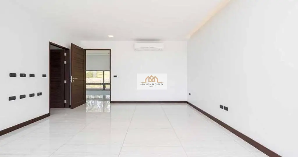 Spacious 5-Bedroom Villa with Stunning Ocean and Mountain Views in Bo Phut, Ko Samui
