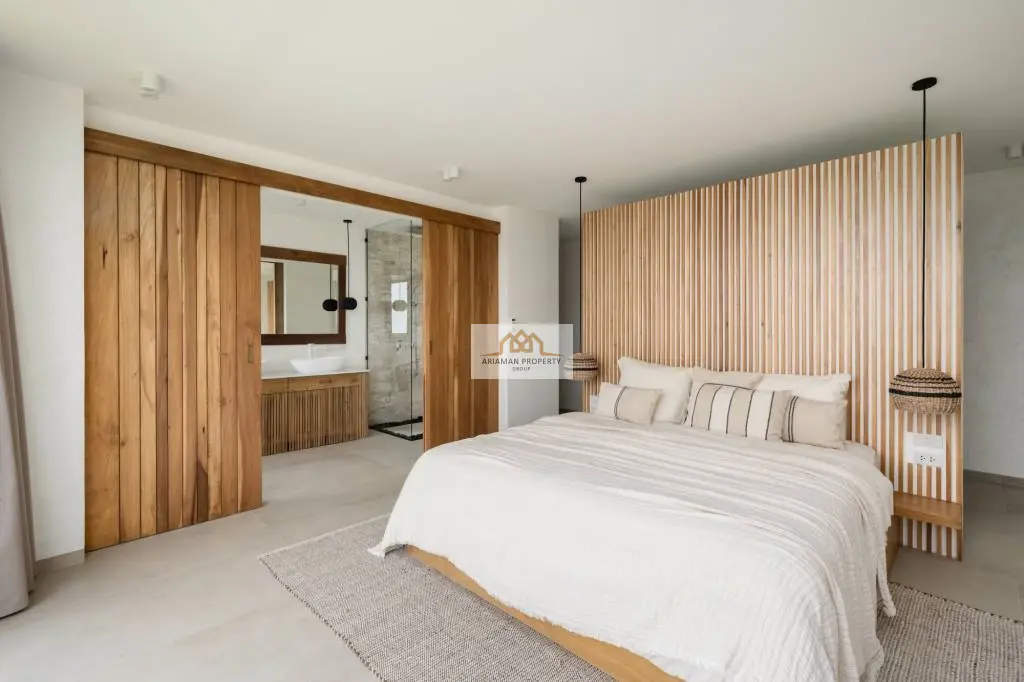 Incredible 5-Bedroom Villa with Stunning Sea Views in Bo Phut, Ko Samui