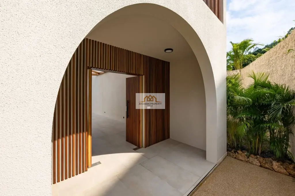 Incredible 5-Bedroom Villa with Stunning Sea Views in Bo Phut, Ko Samui