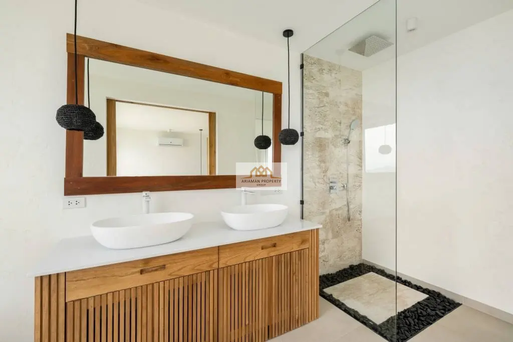 Incredible 5-Bedroom Villa with Stunning Sea Views in Bo Phut, Ko Samui