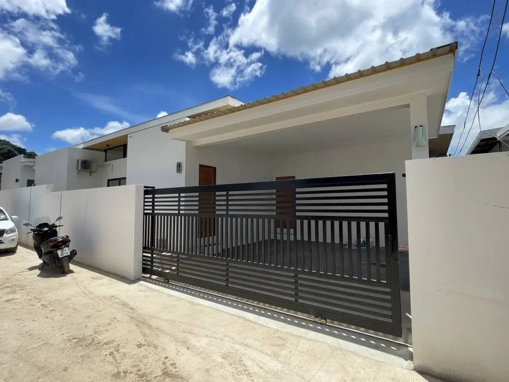 
    Luxurious Modern Villa with Pool in Lamai
  